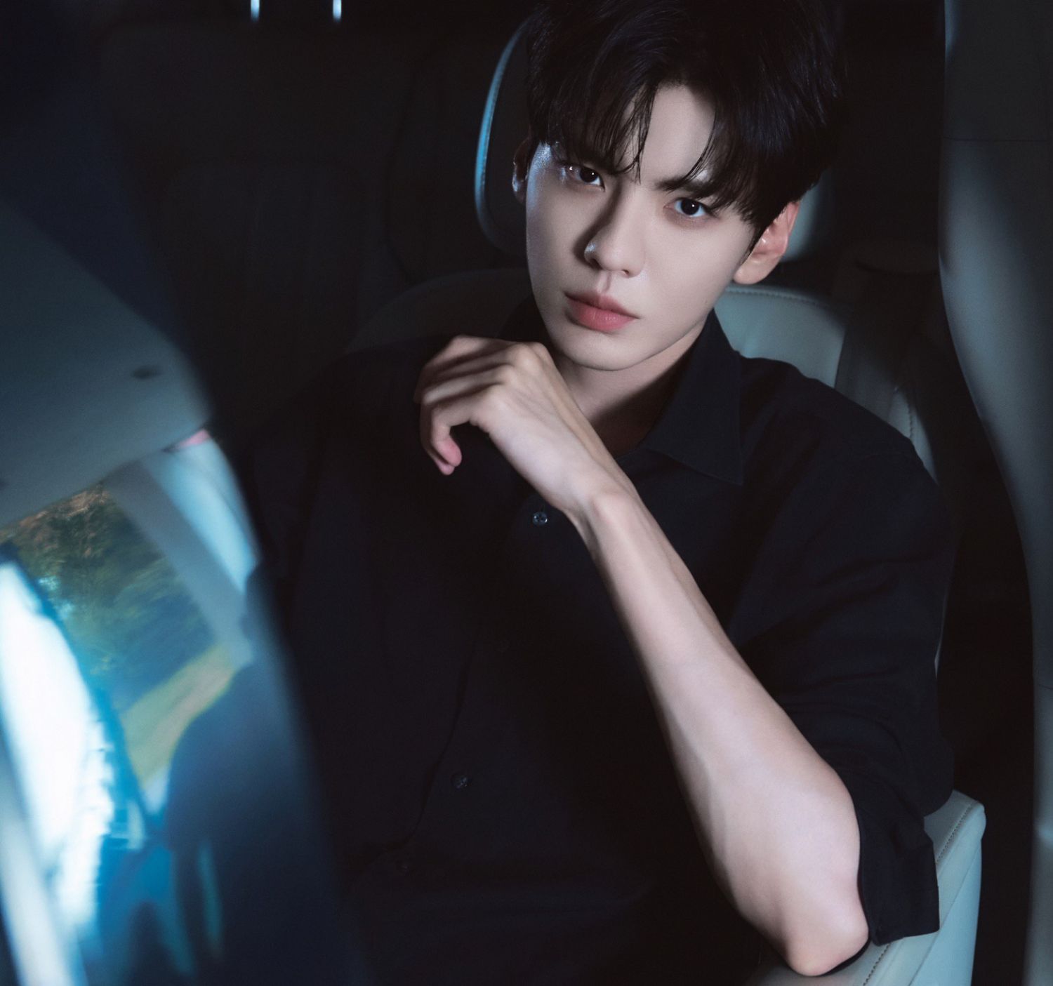 Behind-the-scenes cut of Bi Wenjun