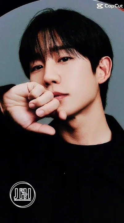 Today's popular wallpaper in Jung Haein community