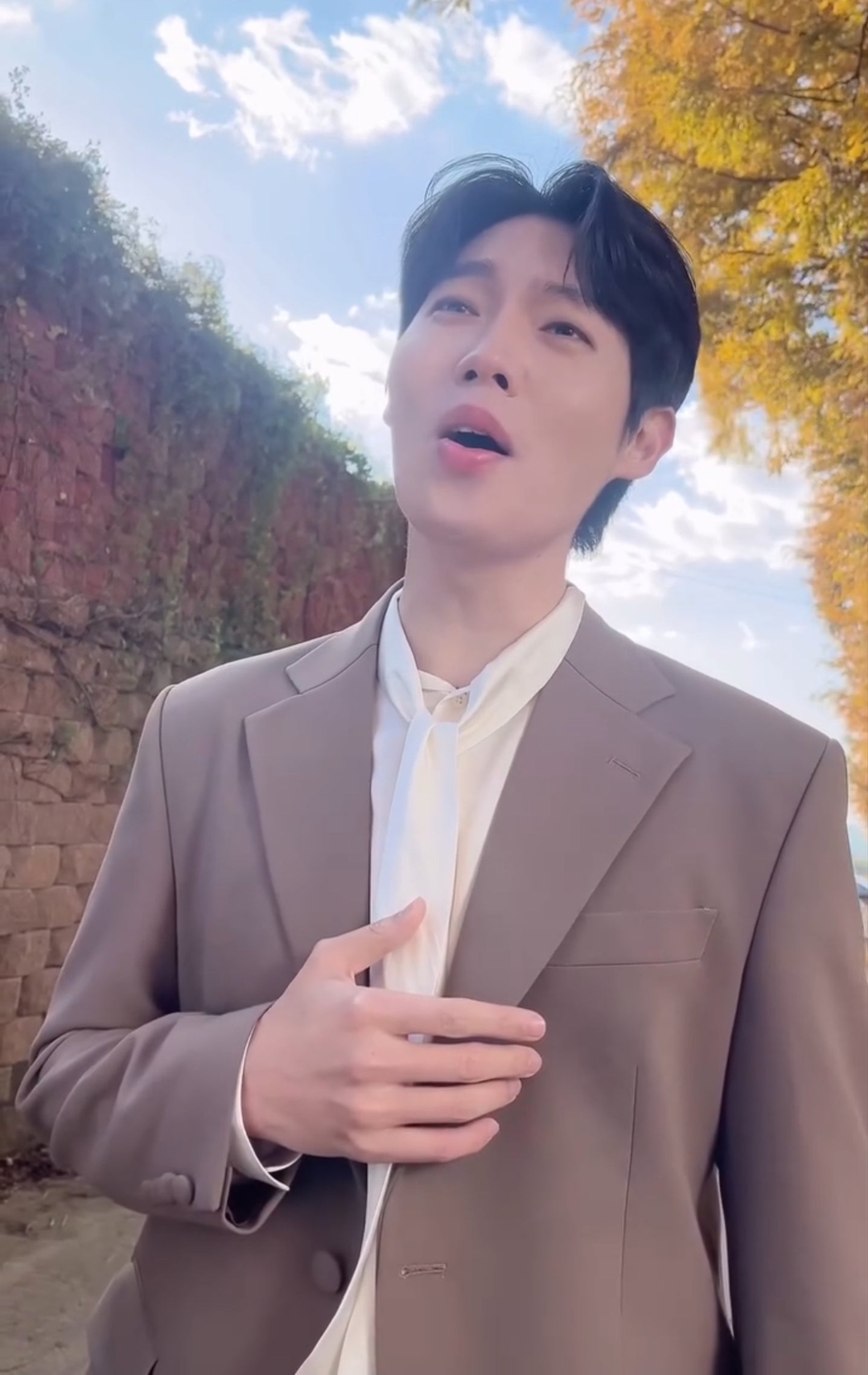 Latest photo of Son Taejin