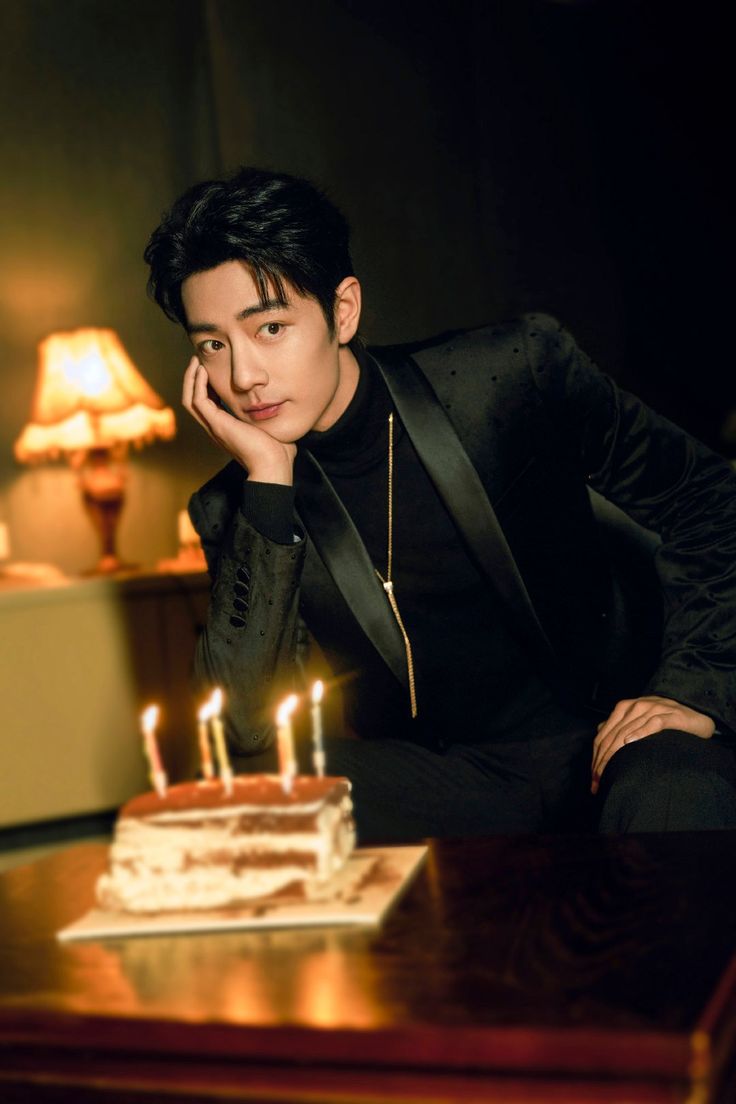 Behind-the-scenes cut of Xiao Zhan