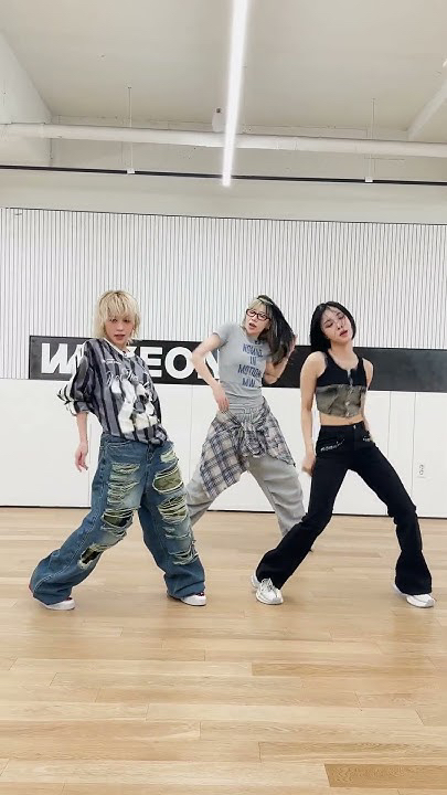 Behind-the-scenes cut of BADA