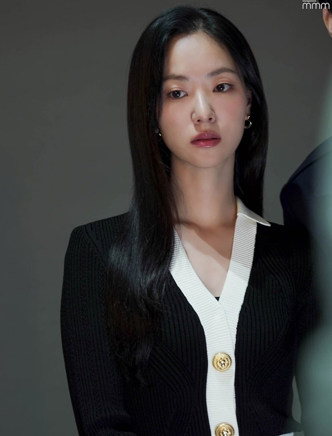 Behind-the-scenes cut of Jeon Yeobeen