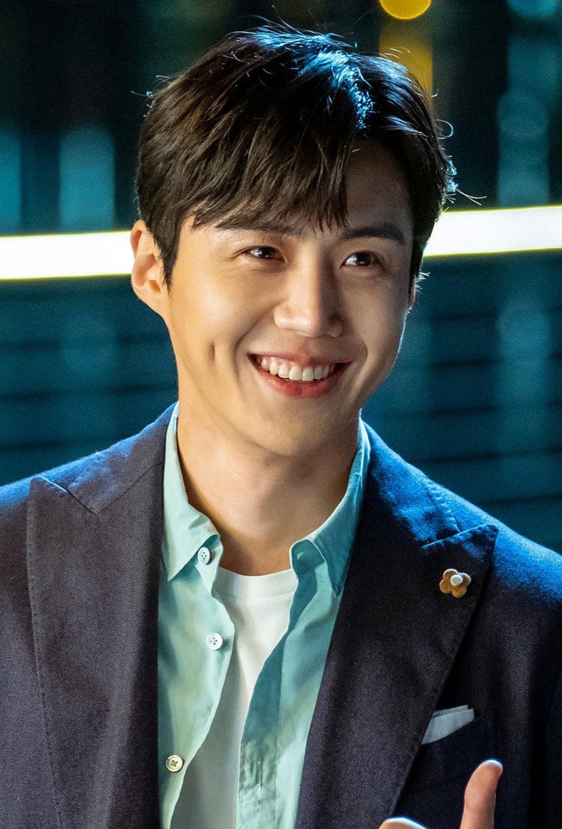 Foto kegiatan terbaru dari Kim Seonho