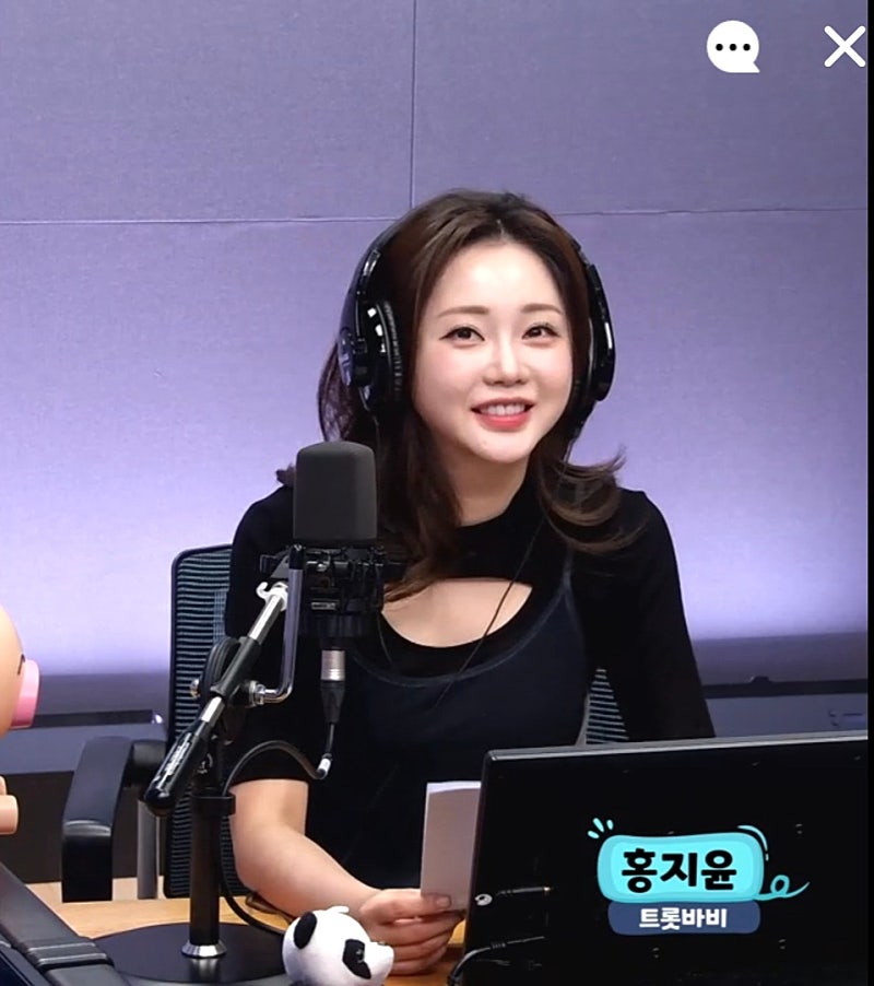 홍지윤 최근 활동샷