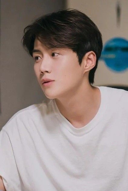 Recent activity shot of Kim Seonho