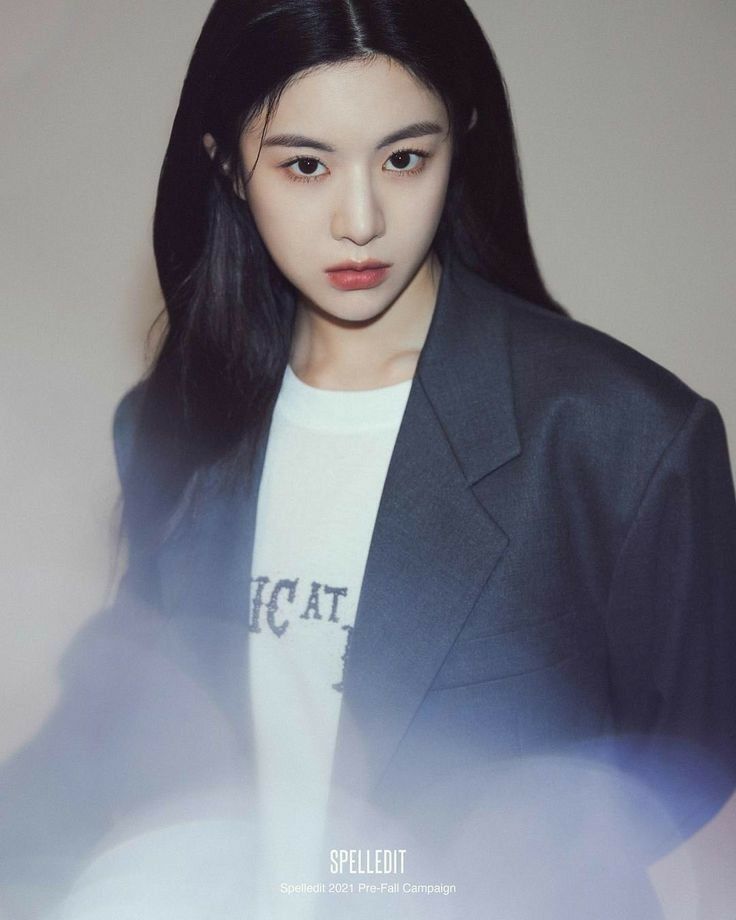 Recent activity shot of Go Younjung