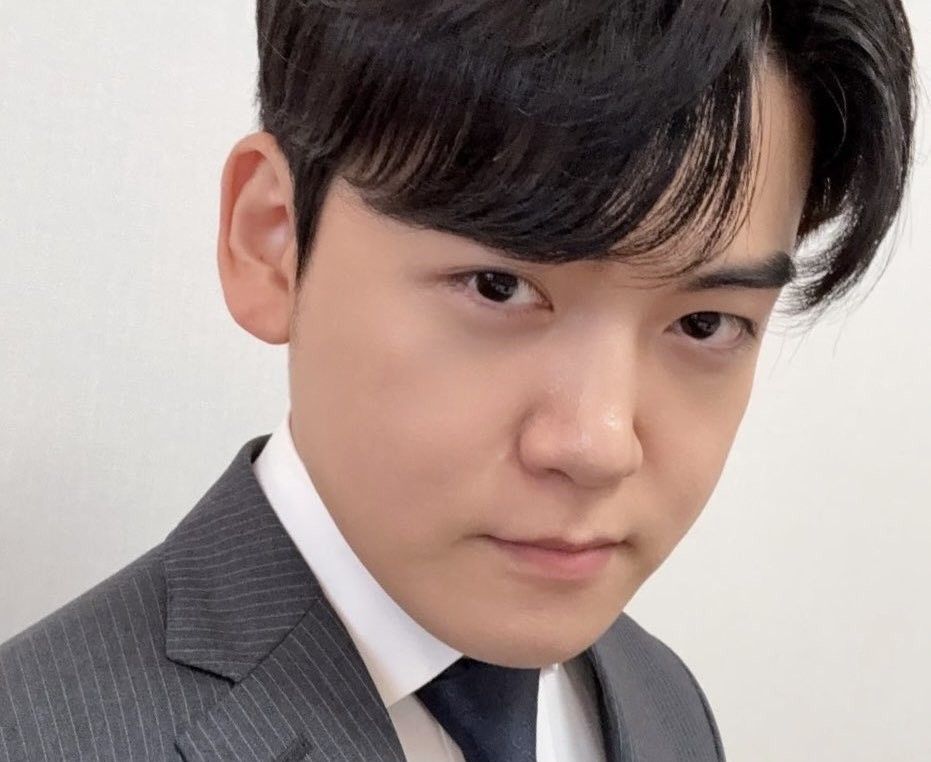 Behind-the-scenes cut of Gumayusi