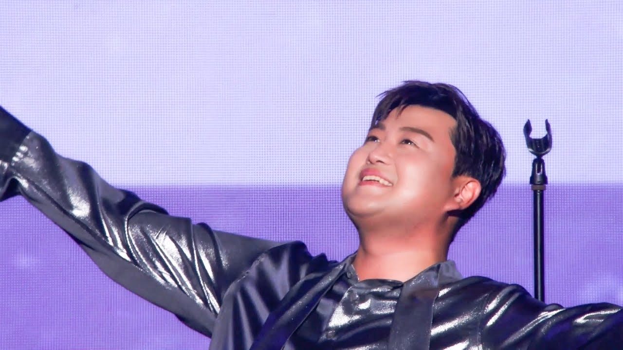 Behind-the-scenes cut of Kim Hojoong