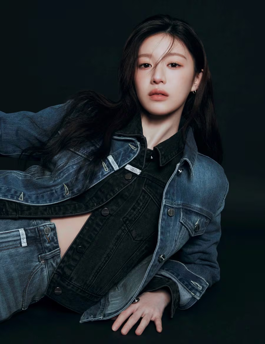 Latest photo of Go Younjung