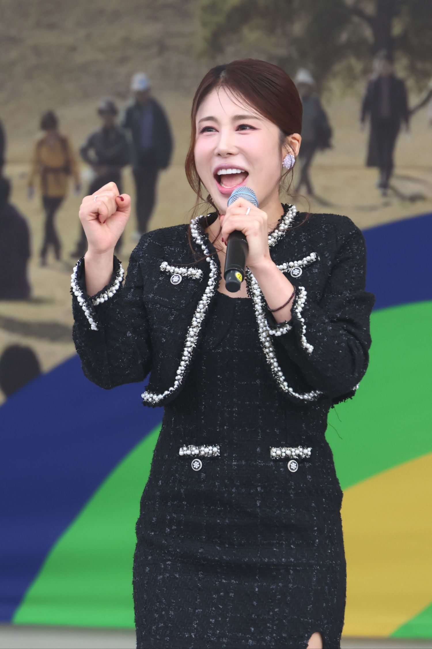 Foto kegiatan terbaru dari Kim Soyou