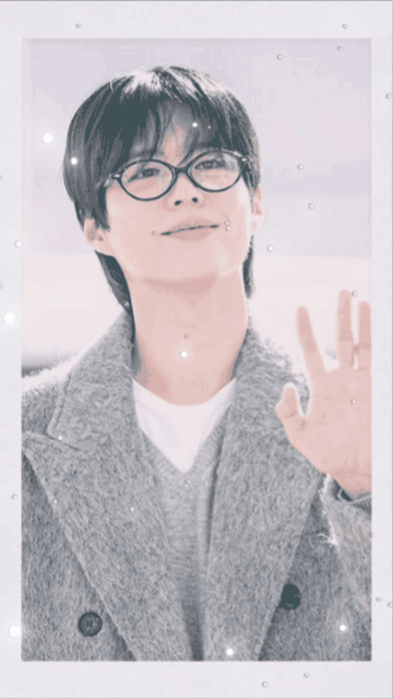 Recent activity shot of Park Bogum