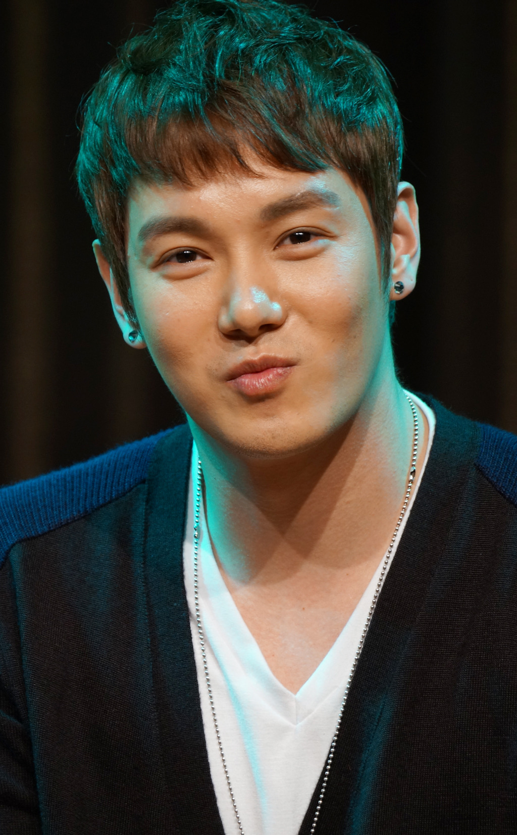 Recent activity shot of Hwanhee