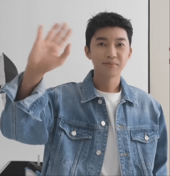 Behind-the-scenes cut of Lim Youngwoong