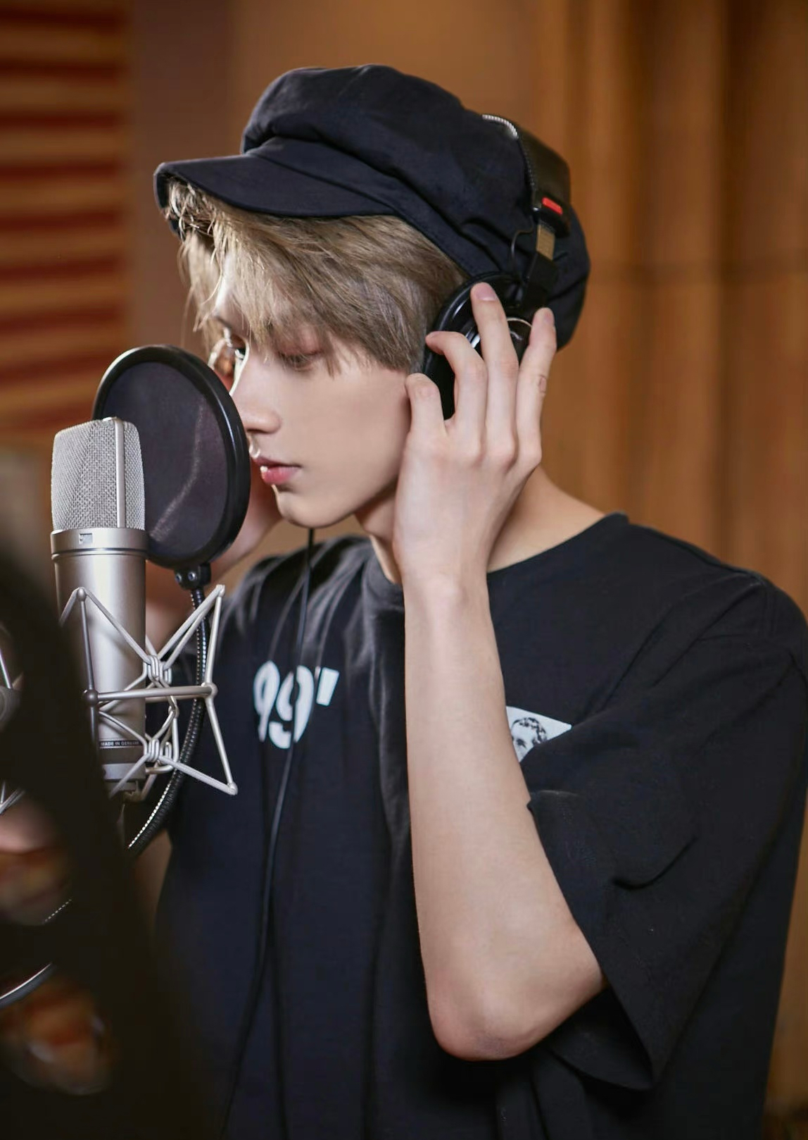 Recent activity shot of Wen Junhui