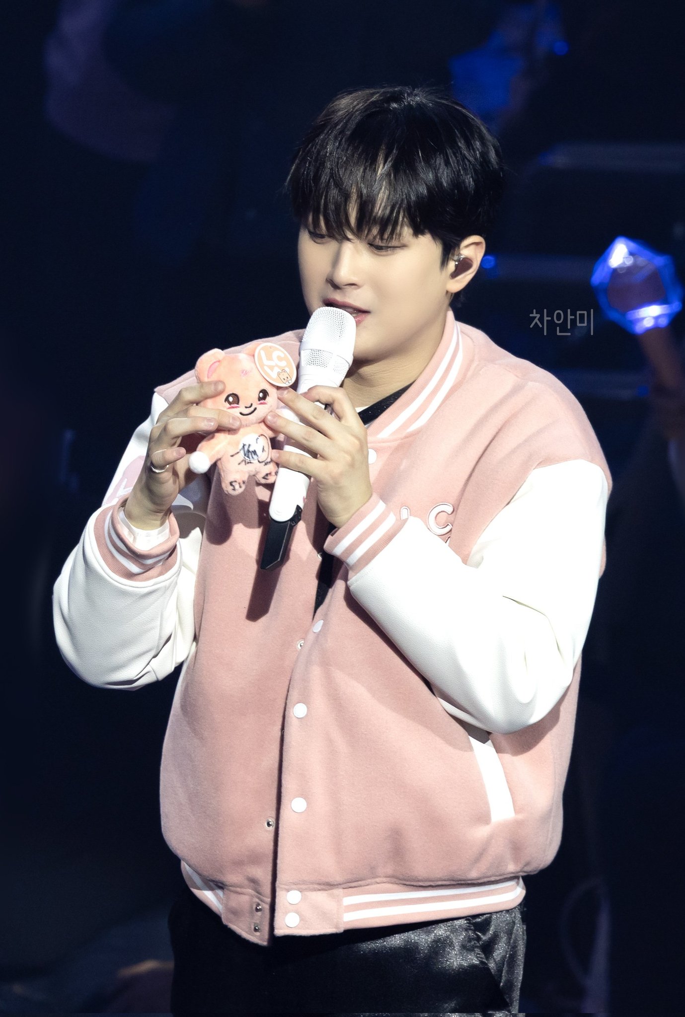 李灿元的近期活动照