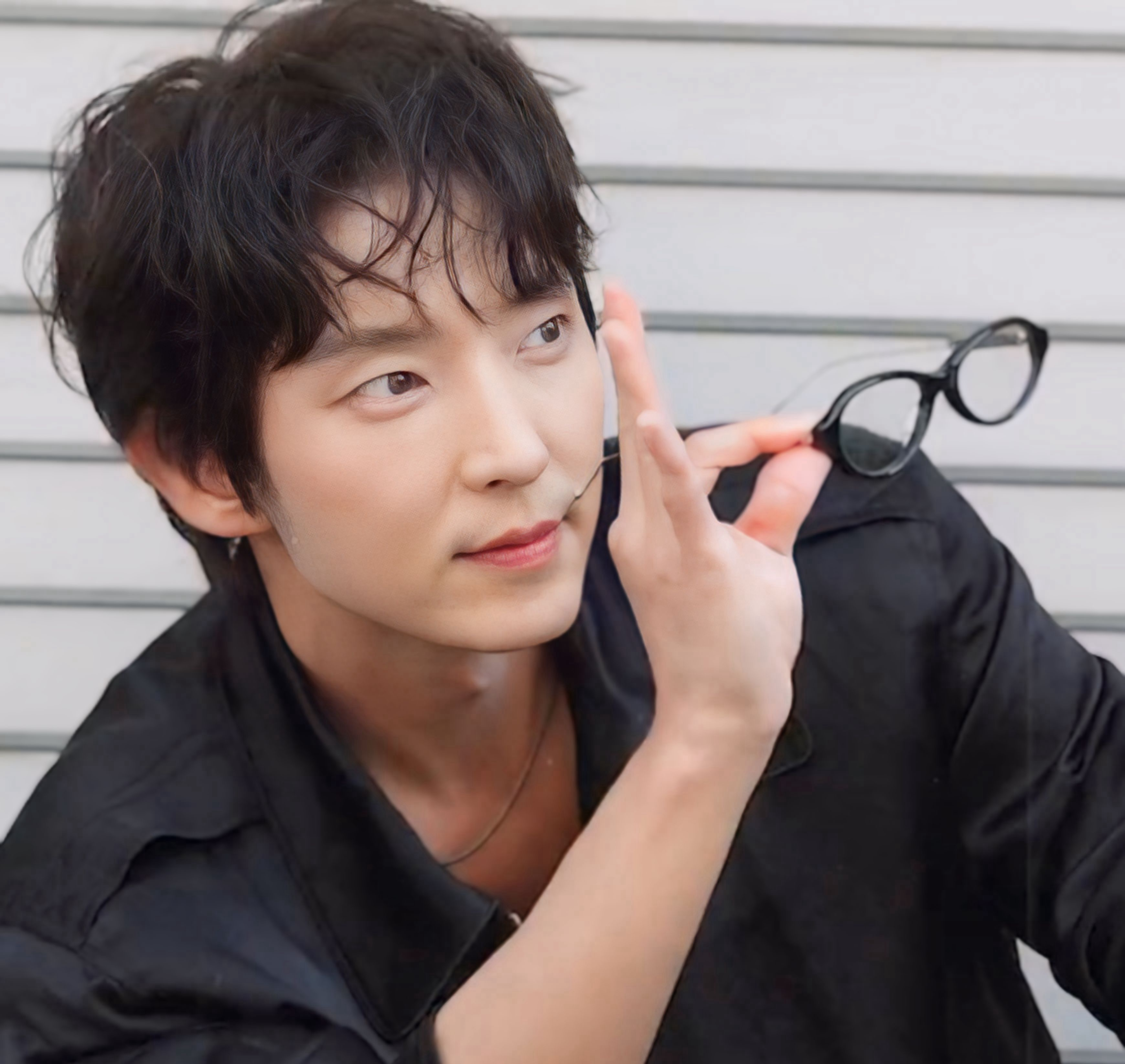 A moment captured by a fan of Lee Joongi