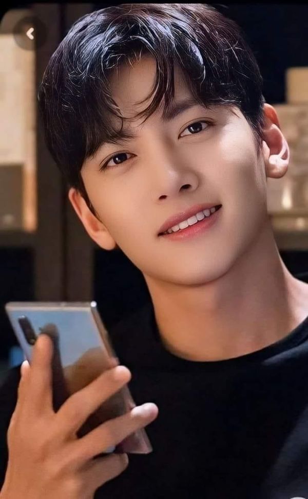 Latest photo of Ji Changwook