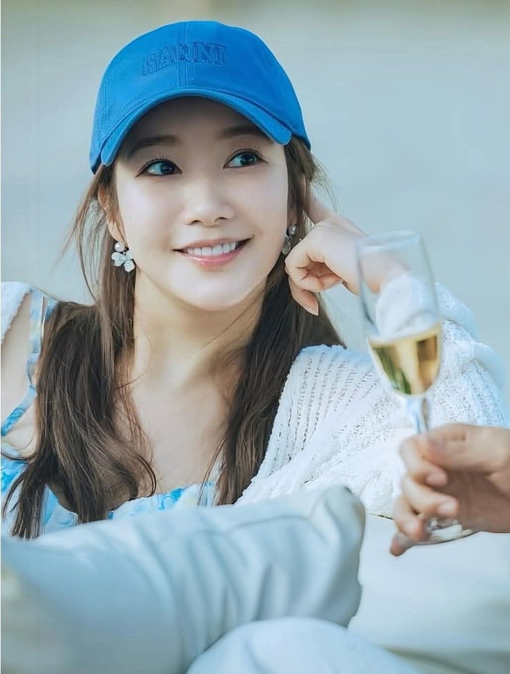 パク・ミニョンの最近の活動ショット