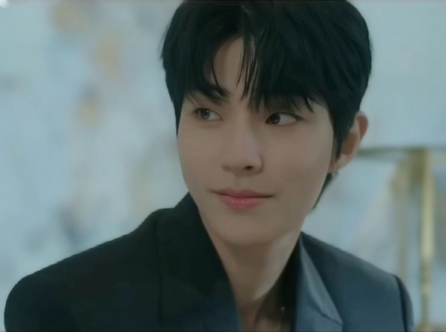 Cuplikan di balik layar dari Hwang Inyoup