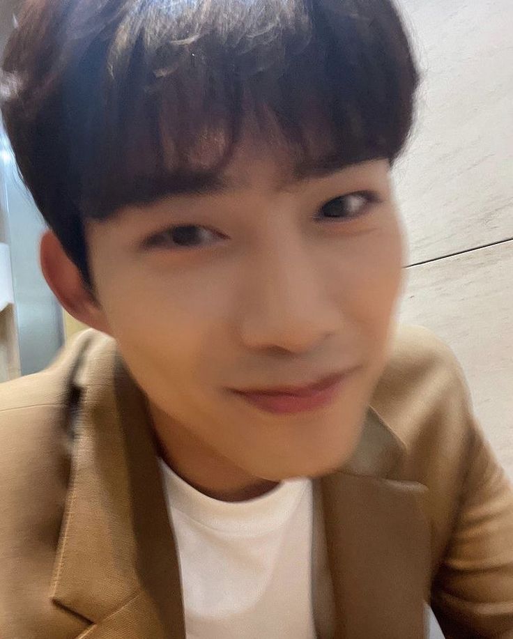 Recent activity shot of Taecyeon