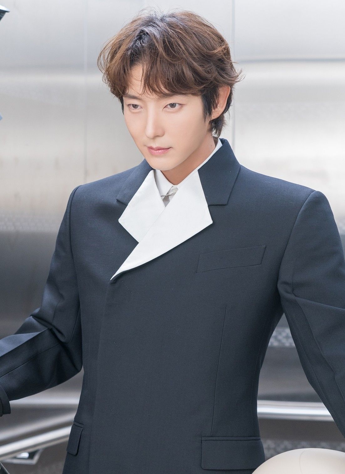 A moment captured by a fan of Lee Joongi