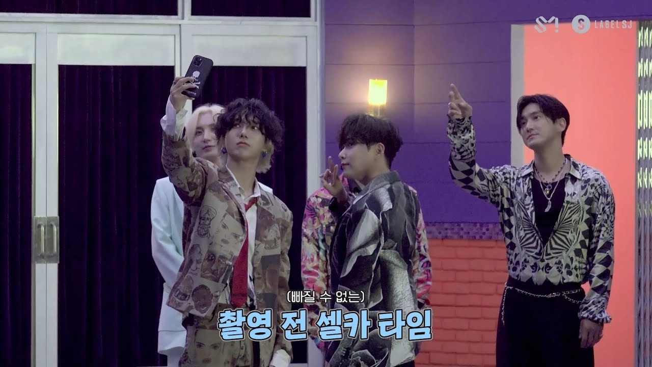 Behind-the-scenes cut of Choi Siwon