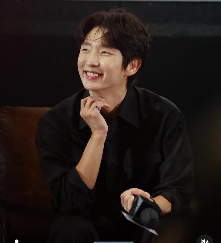 Latest photo of Lee Joongi