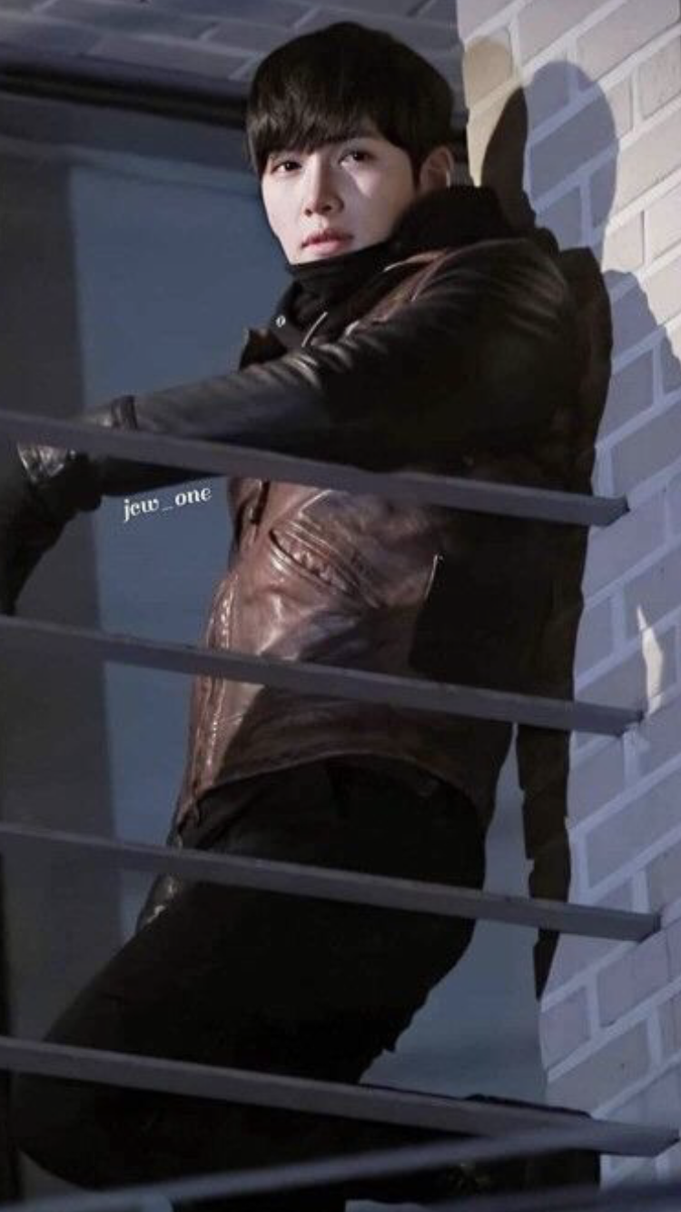 チ・チャンウクの最近の活動ショット