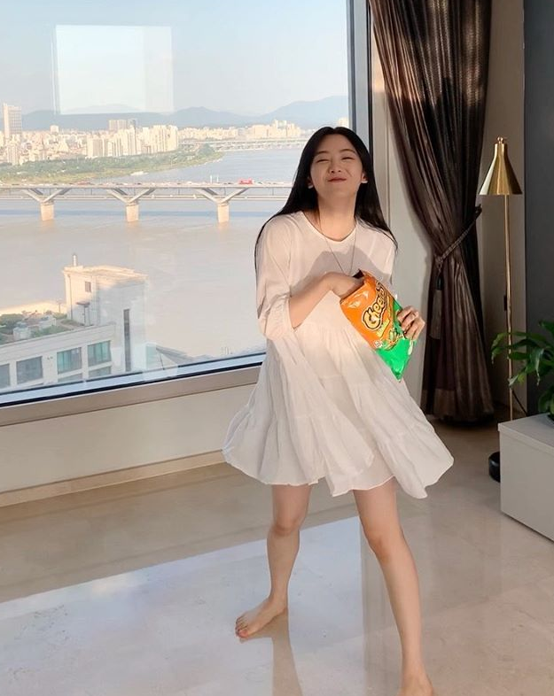 A moment captured by a fan of Cho Yihyun