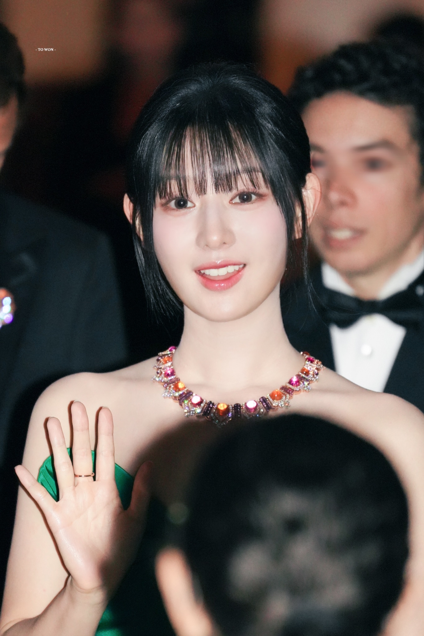 Behind-the-scenes cut of Kim Jiwon