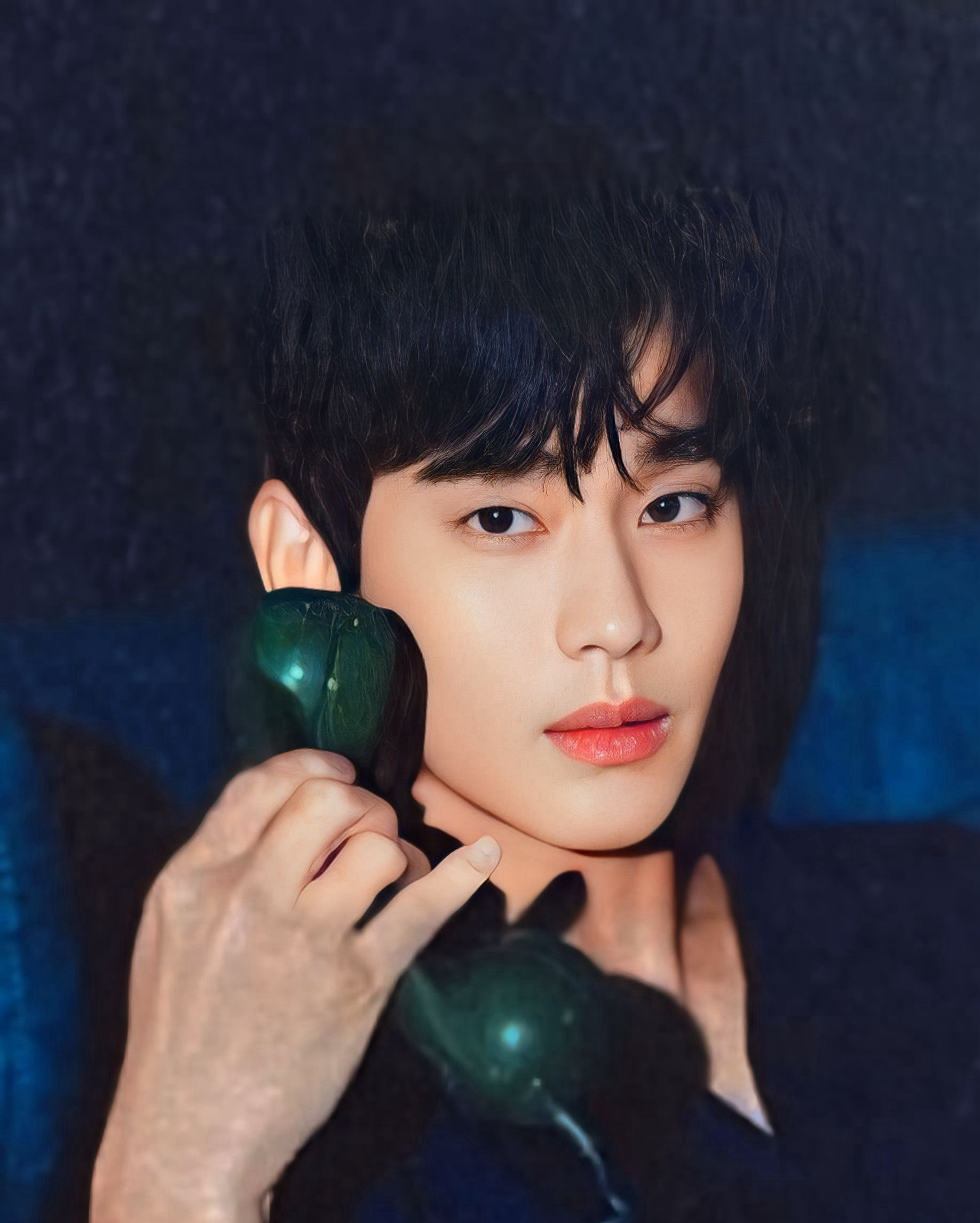 金秀賢的最新照片