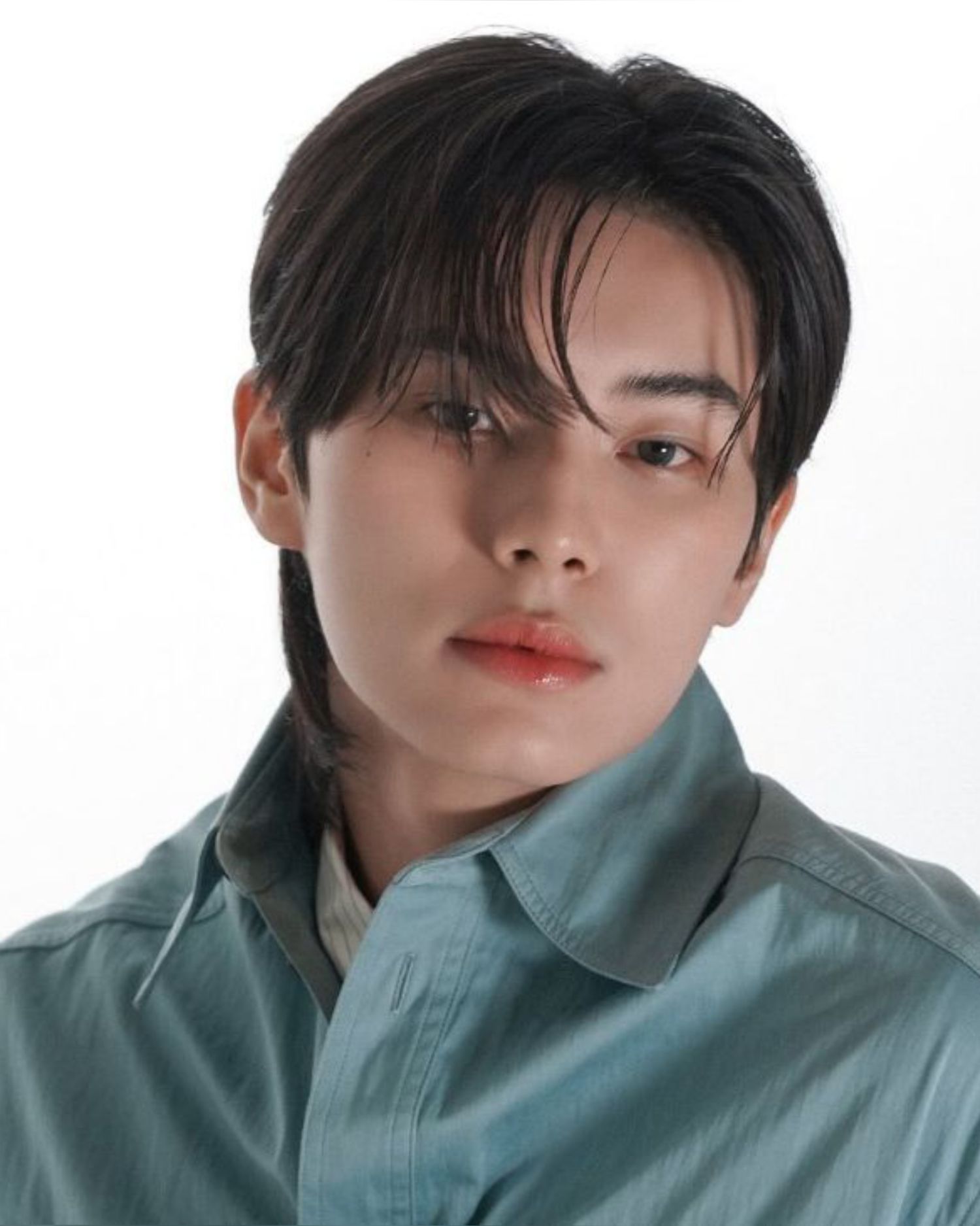 Latest photo of Lee Chaemin