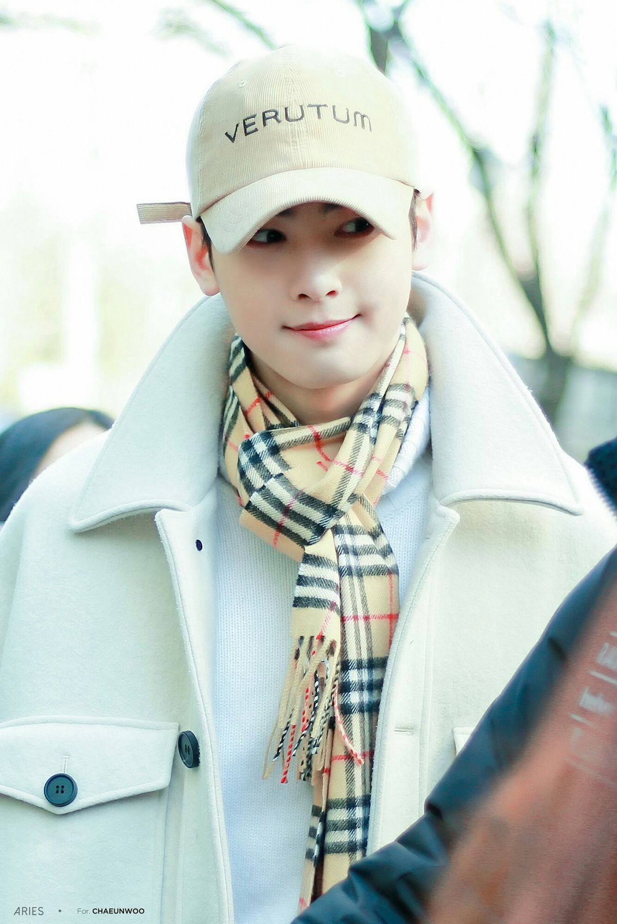 A moment captured by a fan of Cha Eunwoo