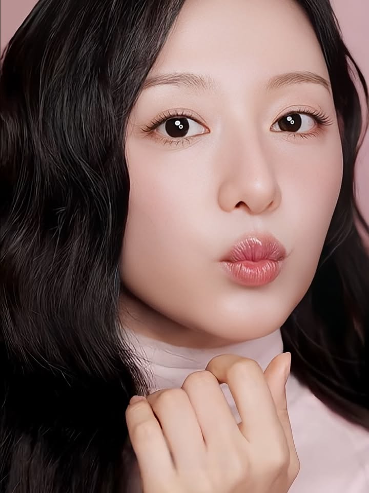 Recent activity shot of Kim Jiwon