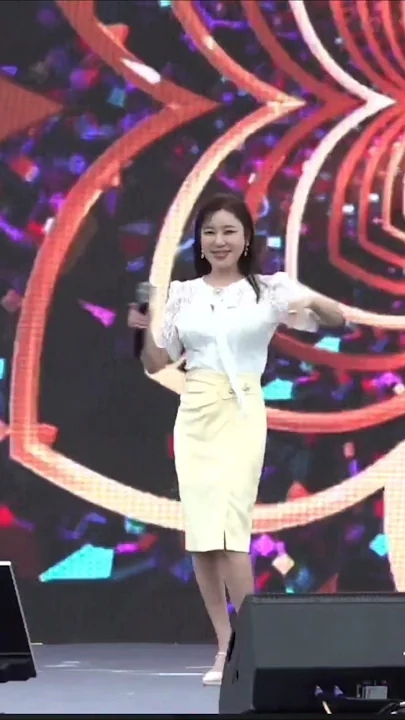 Song Gain background image recommended by Choeaedol Celeb fandom