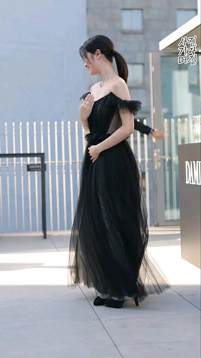 A moment captured by a fan of Kim Hyeyoon