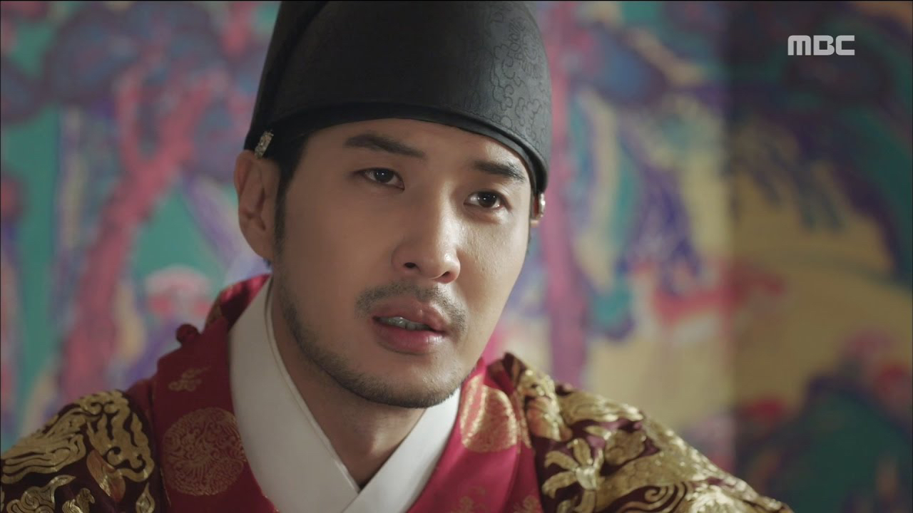 Recent activity shot of Yoon Kyunsang