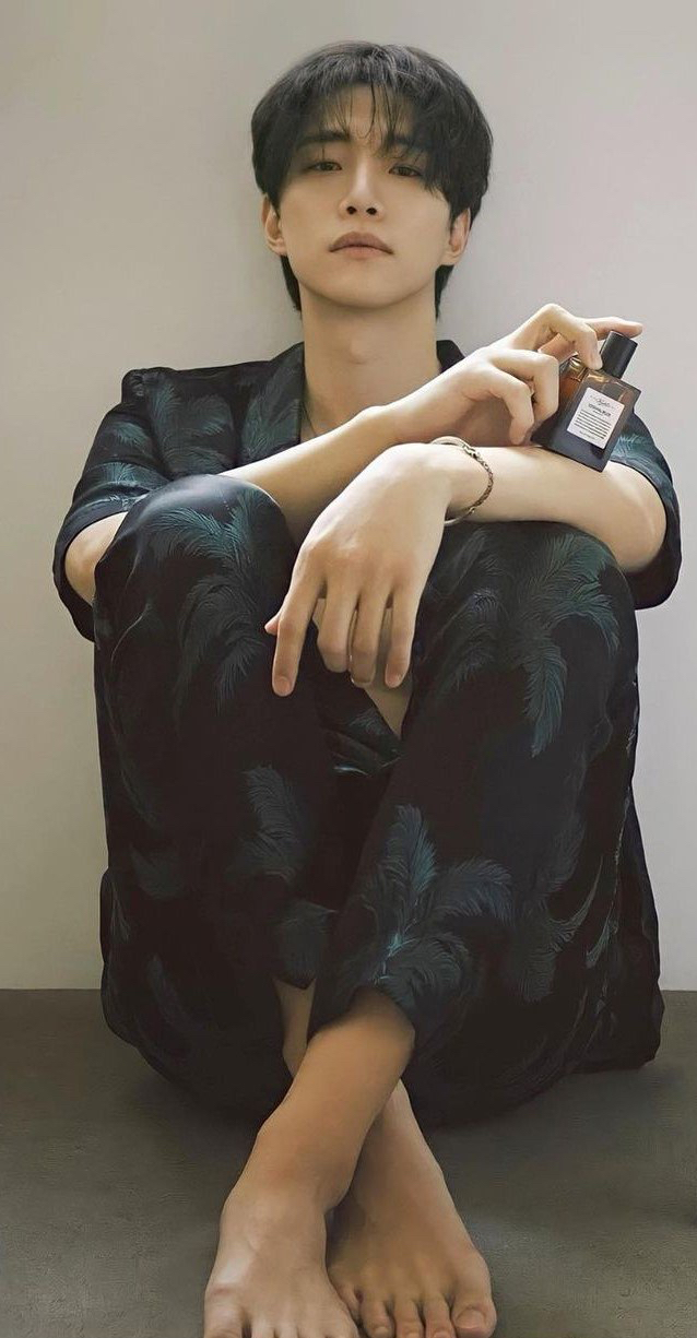 Today's popular wallpaper in Lee Junho community
