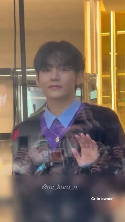 Today's popular wallpaper in Kim Taehyung (V) community