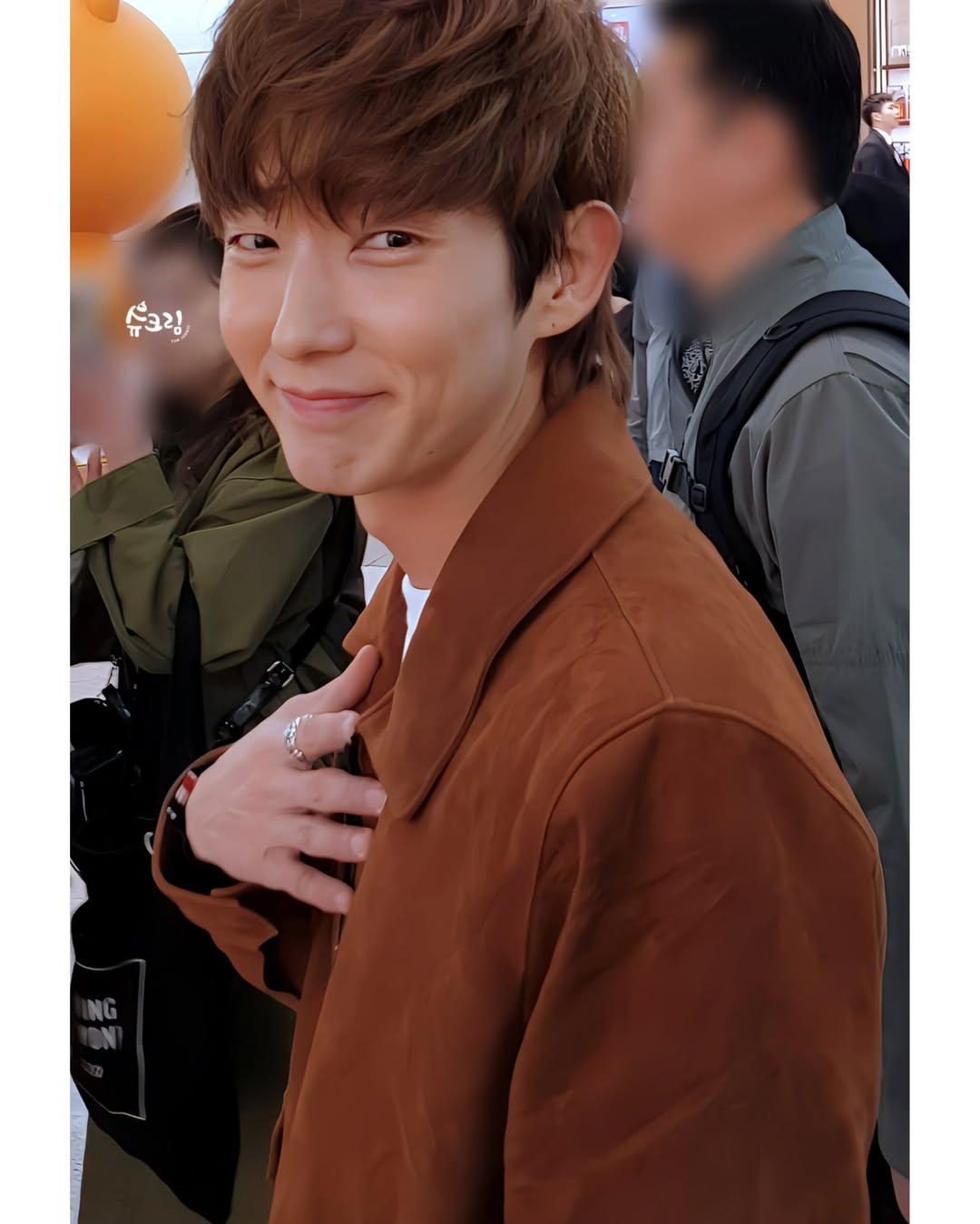 Behind-the-scenes cut of Lee Joongi