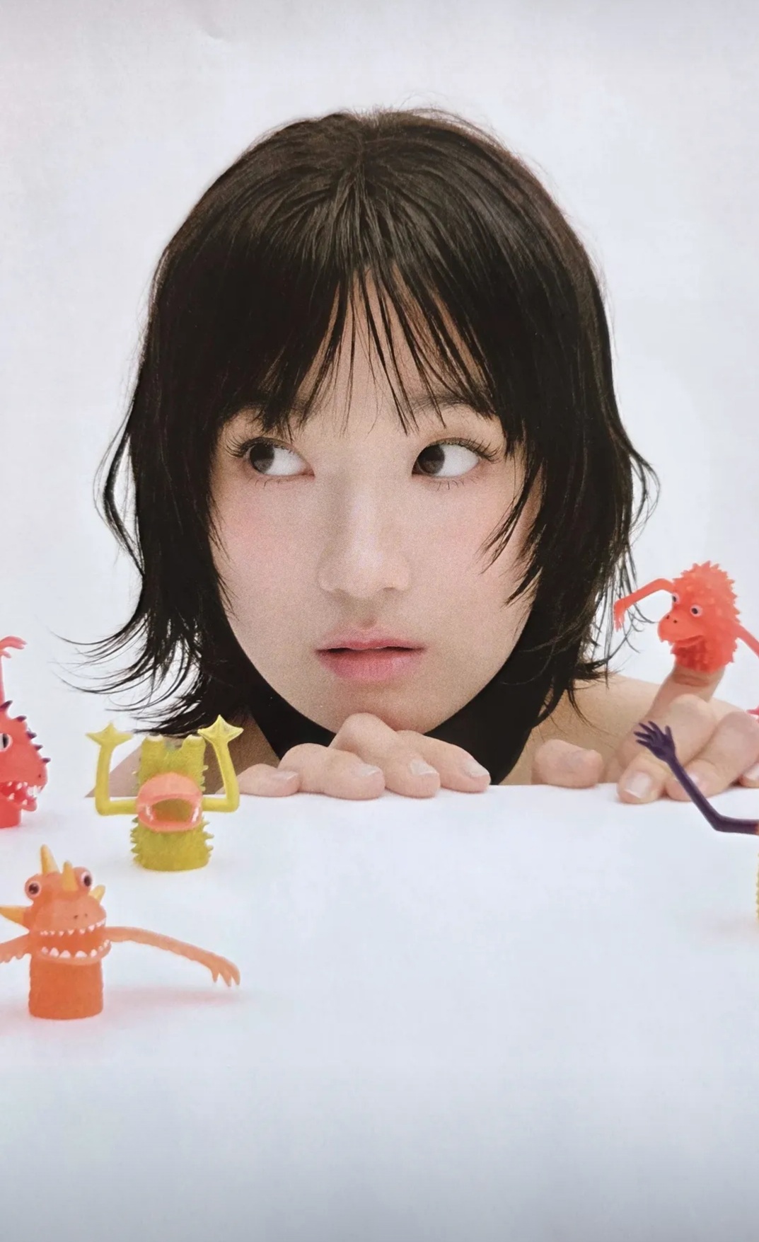 Behind-the-scenes cut of Kim Hyeyoon