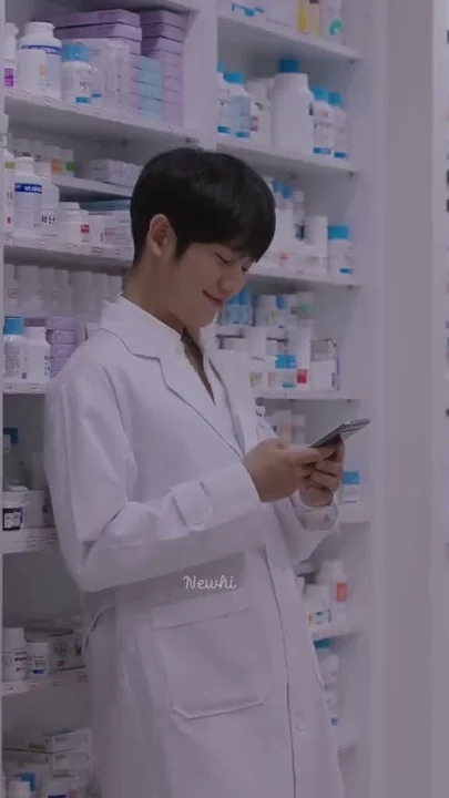 Today's popular wallpaper in Jung Haein community