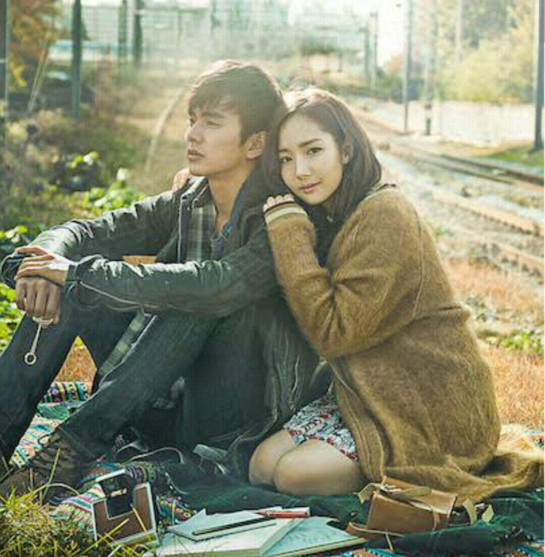 Behind-the-scenes cut of Park Minyoung