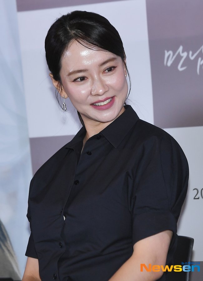 Today's popular wallpaper in Song Jihyo community