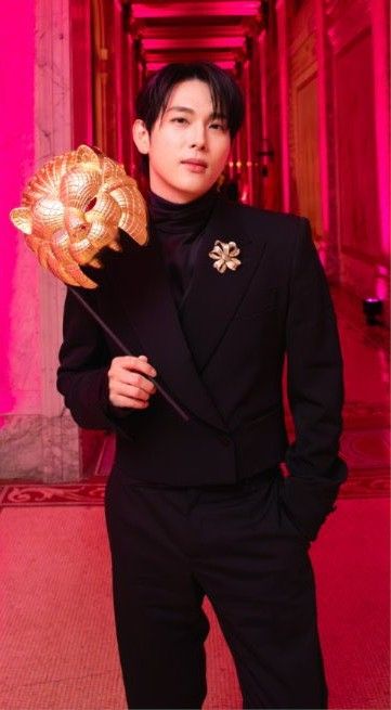 Behind-the-scenes cut of Lim Siwan