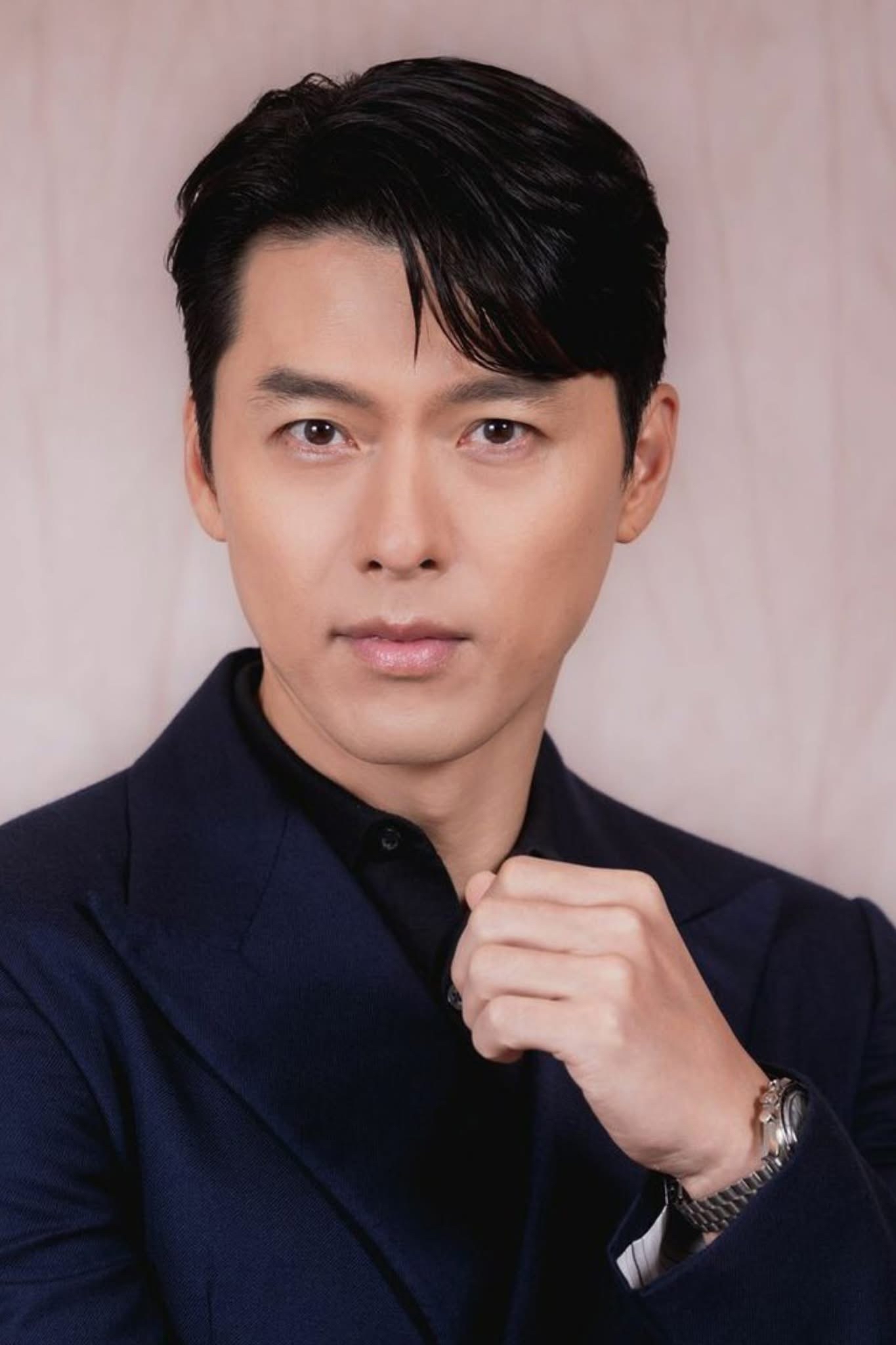 Latest photo of Hyun Bin
