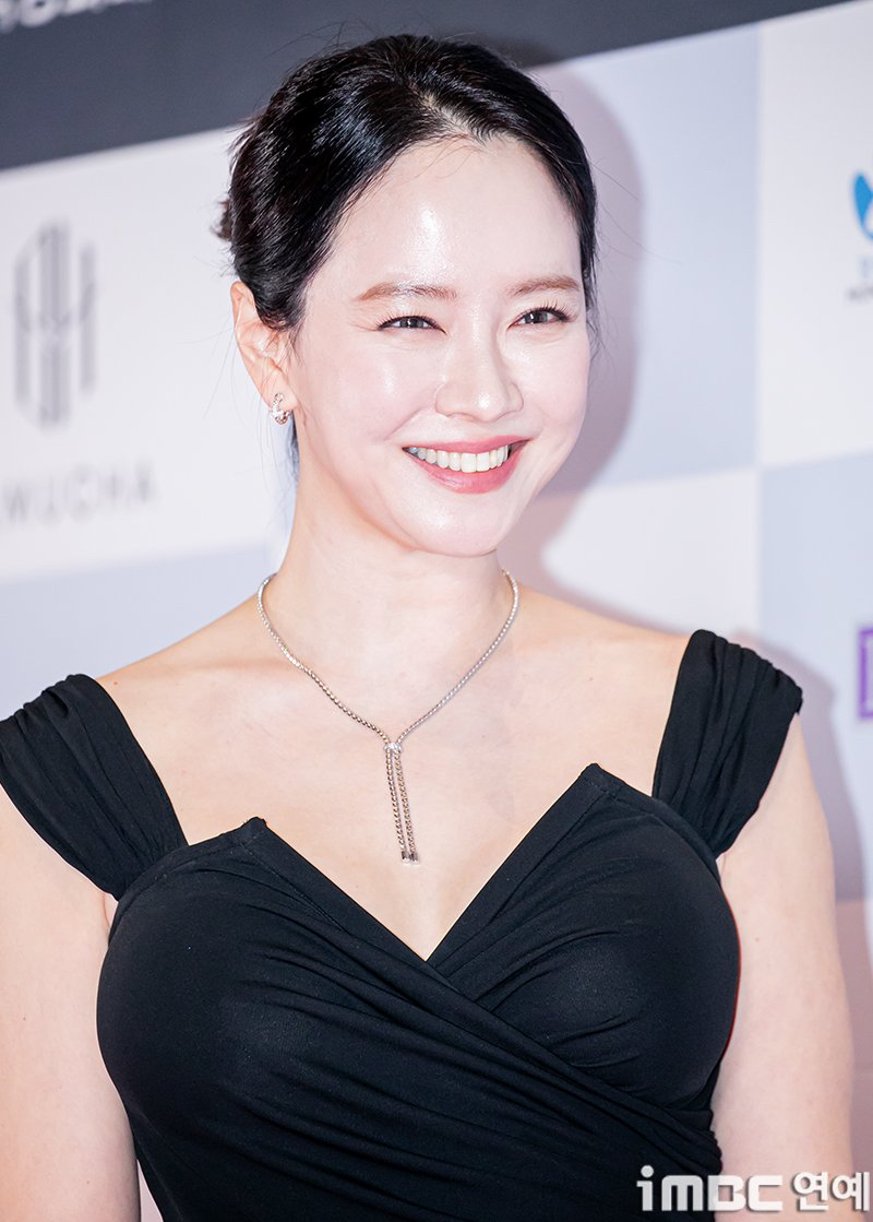 송지효의 최신 사진