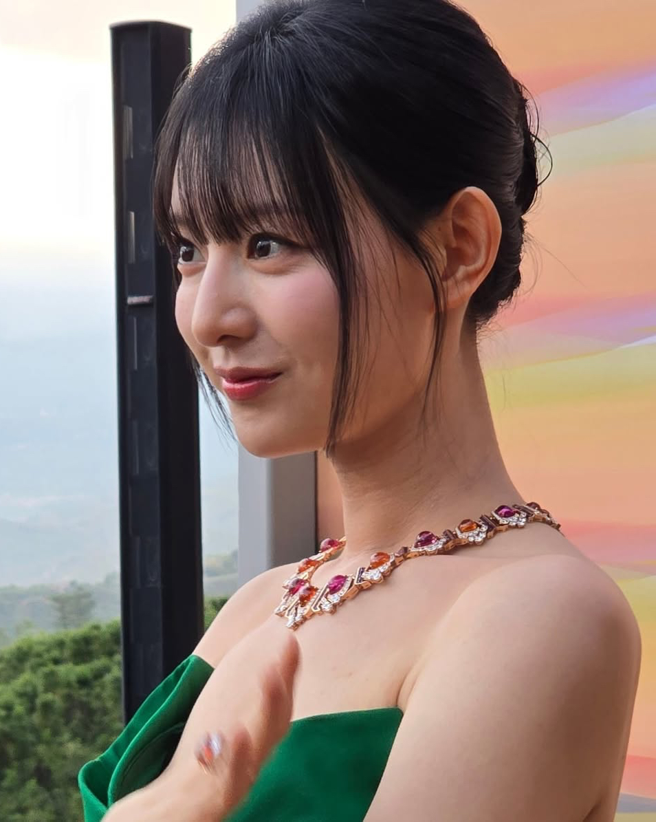 A moment captured by a fan of Kim Jiwon