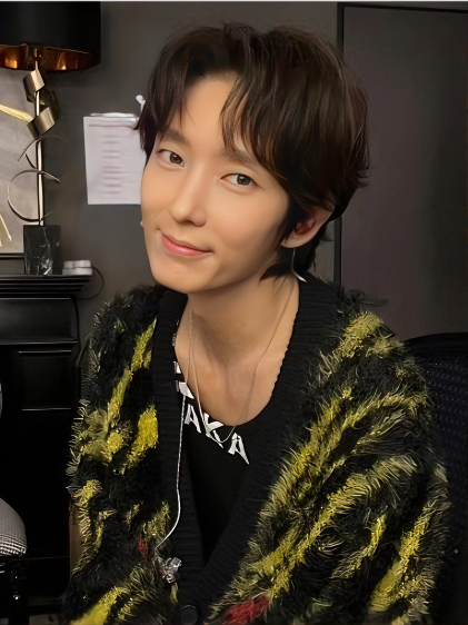 A moment captured by a fan of Lee Joongi