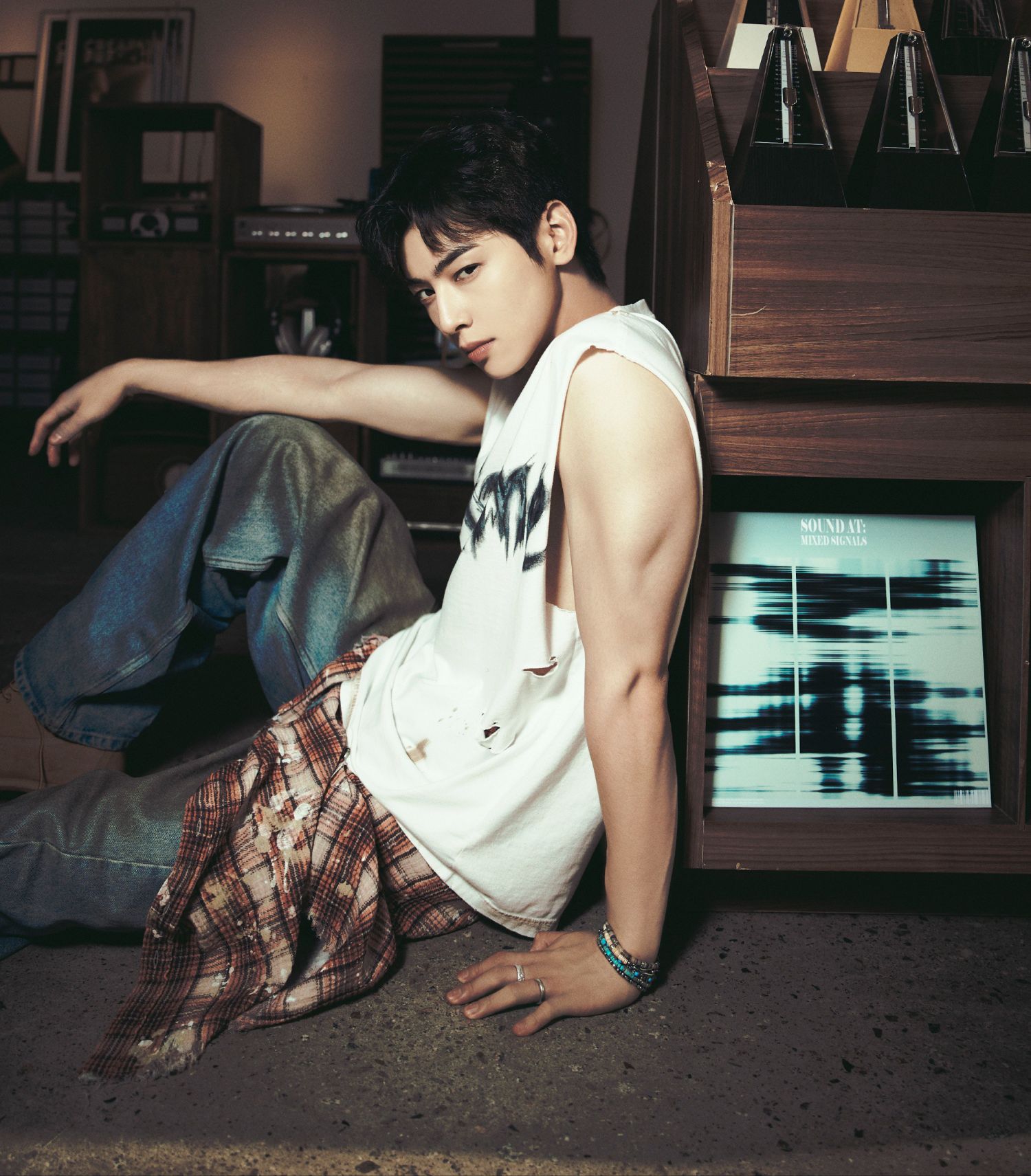 Recent activity shot of Cha Eunwoo